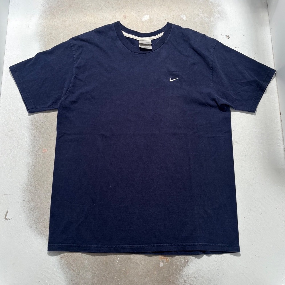 Nike Grey Tag Navy Blue Embroidered Swoosh T-Shirt Mens XL Short Sleeve